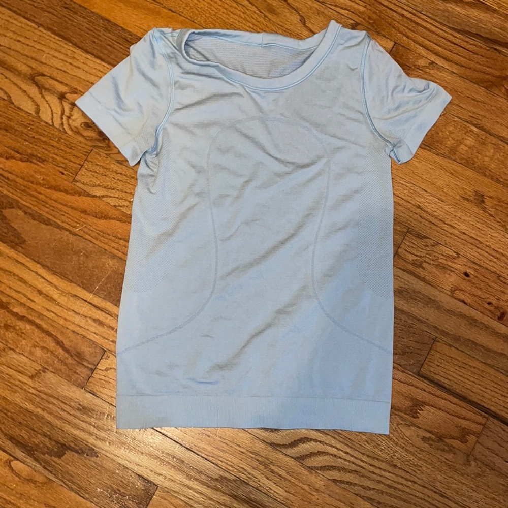 lululemon relaxed fit swiftly tech